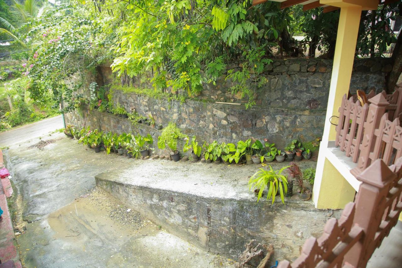 Guruge Guest House 아항가마 외부 사진