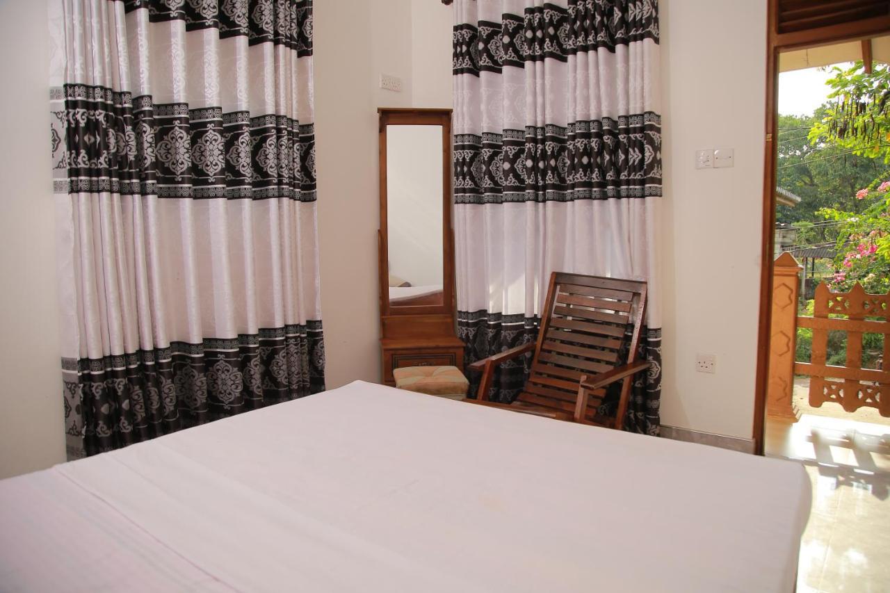 Guruge Guest House 아항가마 외부 사진