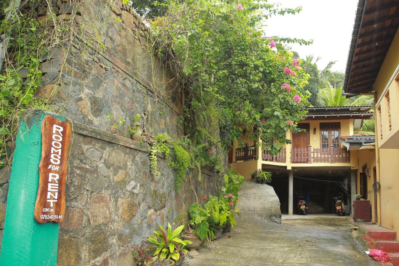 Guruge Guest House 아항가마 외부 사진